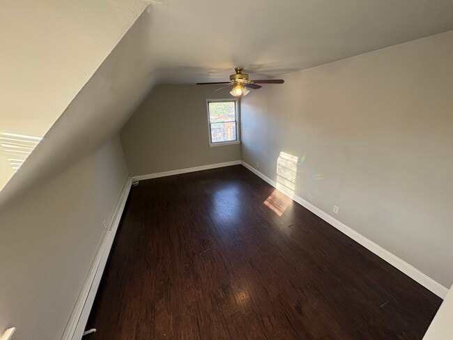 Photo - 560 Muncey Rd Unit 2