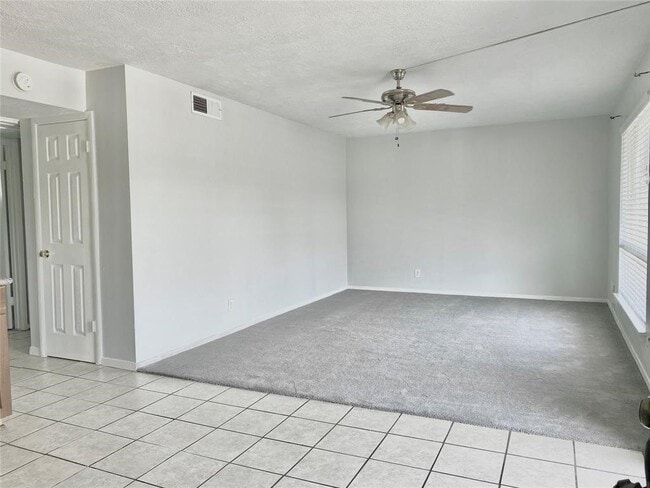 Photo - 1529 Wirt Rd Unit 30