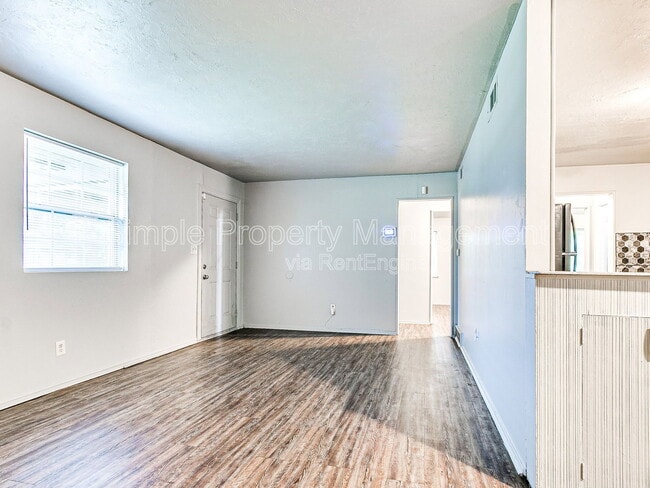 Photo - 4301 N Terry Ave