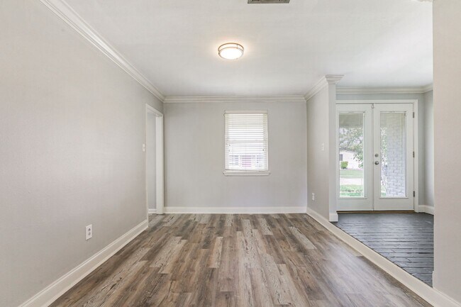Photo - Back on the market! Better Price! Newly Renovated Metairie 3 Bedroom! Must See!