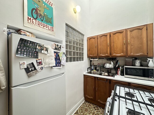 Photo - 1222 W Grace St Unit K09J