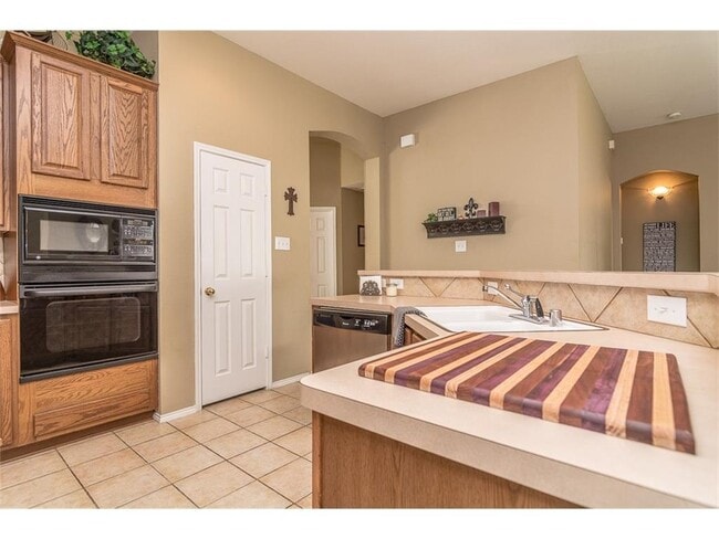 Photo - 5708 Bedford Ln