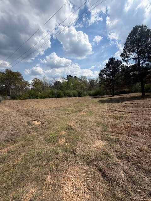 Photo - 5010 Harmony Rd