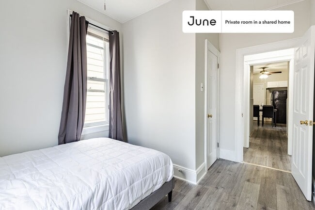 Photo - Room in Shared 3 bed/1 bath home Unidad A