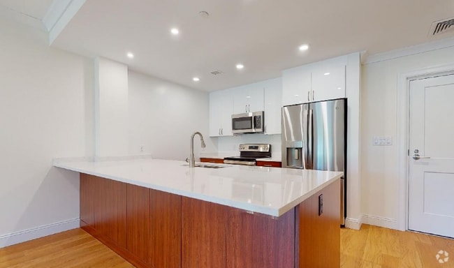 Building Photo - 201 Sherman Rd Unit 810 Rental