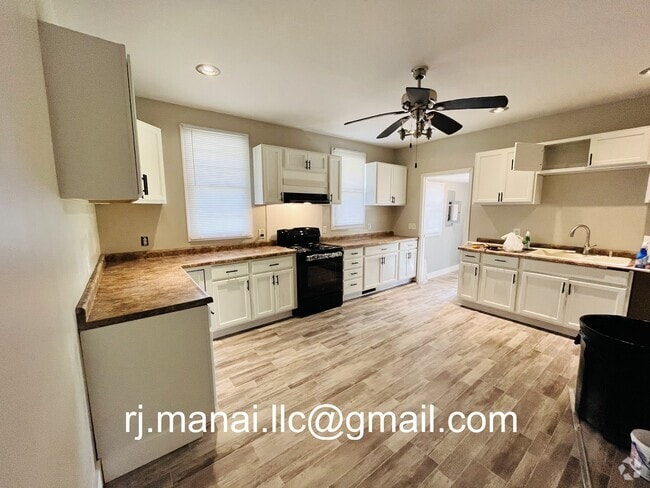 Building Photo - 1033 S Gibson St Rental