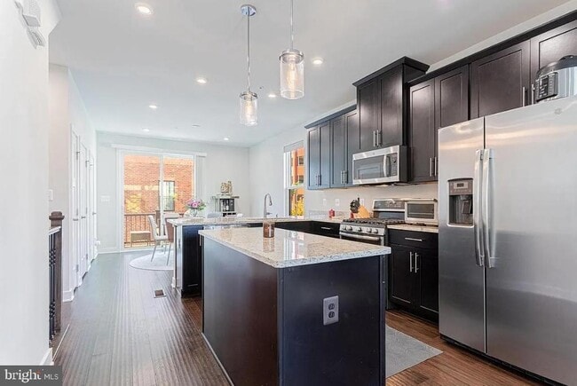 Photo - 6215 Herald St