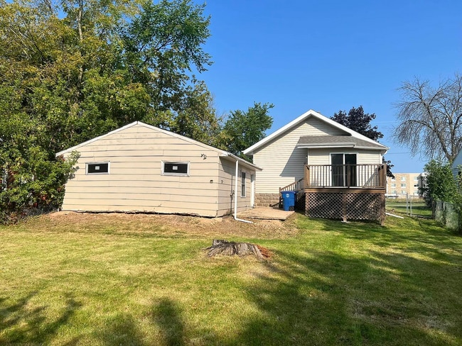 Photo - 1725 Oshkosh Ave