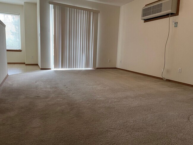 Photo - 1525 Maple St Unit 3