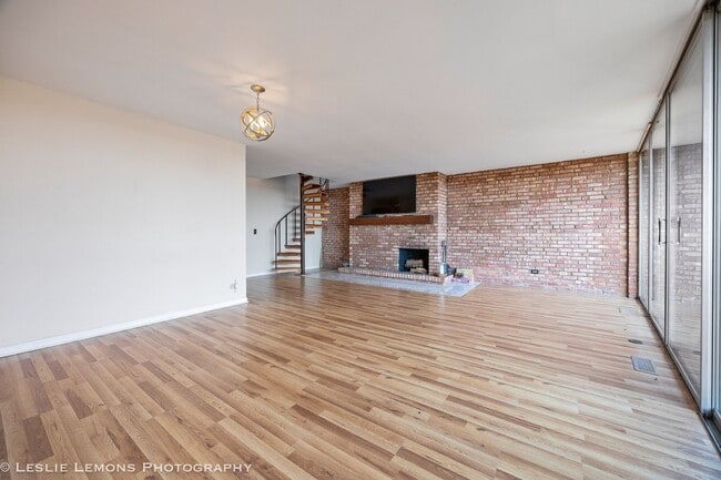 Photo - 5600 Hillcrest Ln Unit 3D