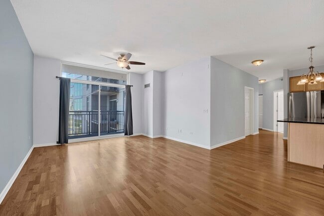 Photo - 1134 W Granville Ave Unit 919