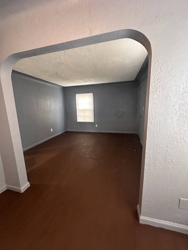 Photo - 8601 Burt Rd