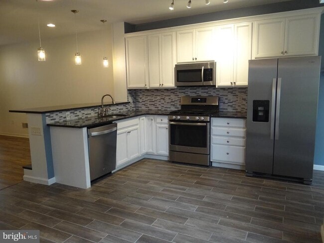 Photo - 107 Country Ln