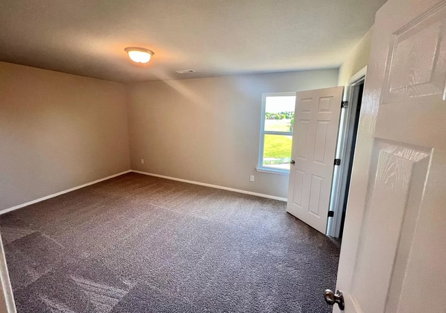 Photo - 2309 Pinewood Ave