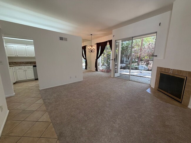 Building Photo - COSTA MESA 2 BEDROOM, 2 BATHROOM CONDO $3,475 (BRISTOL & BAKER)