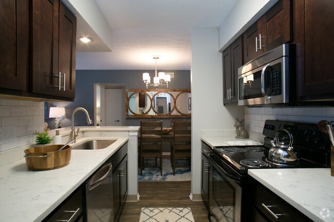 2BR, 2BA - Model - 1,100SF