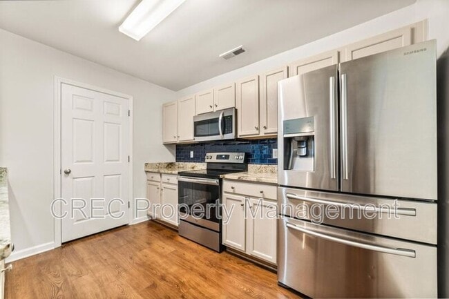 Photo - 2451 Scholar Ln