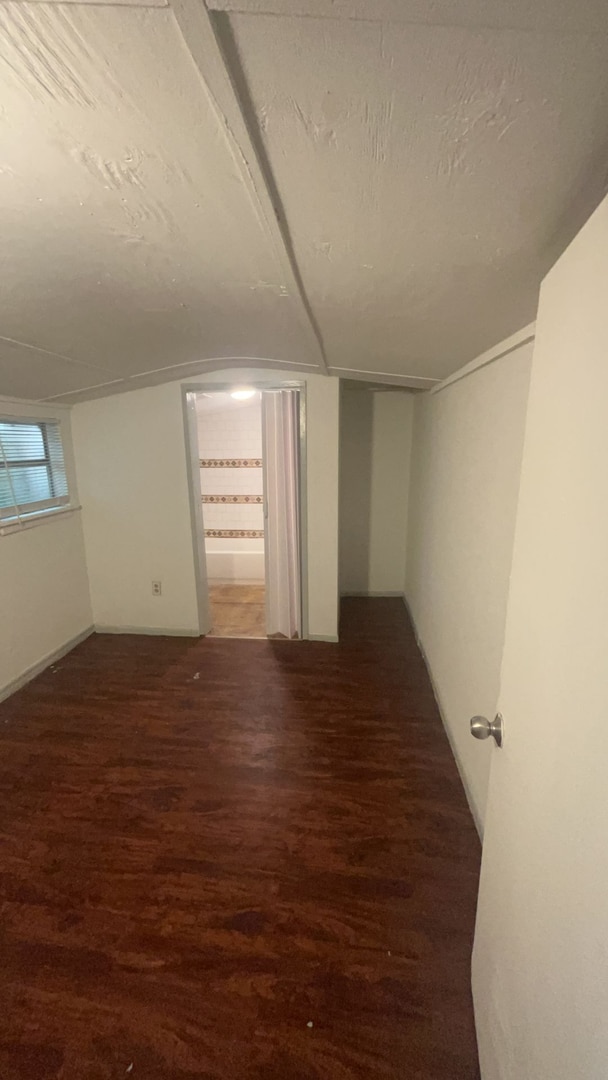 507 W Baker St