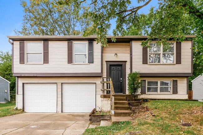 Building Photo - 616 Woodlark Dr Rental