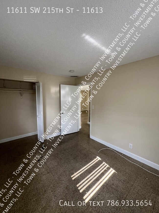 11611 SW 215th St Unit 11613