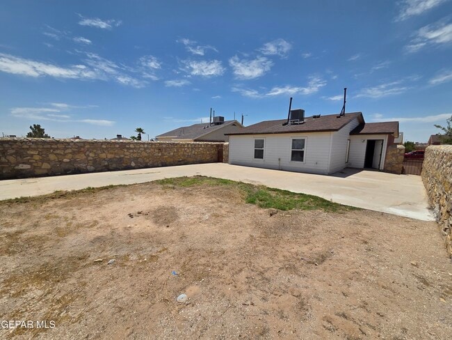 Photo - 2304 Tierra Serena Rd