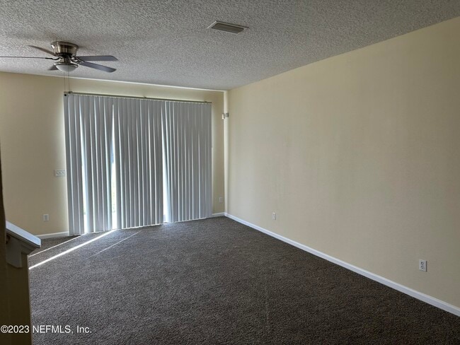 Photo - 3727 Creswick Cir