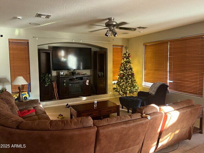 Photo - 1807 E Valencia Dr