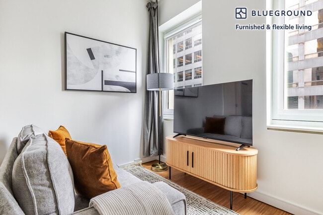 Photo - 70 W 45th St Unit FL35-ID2058