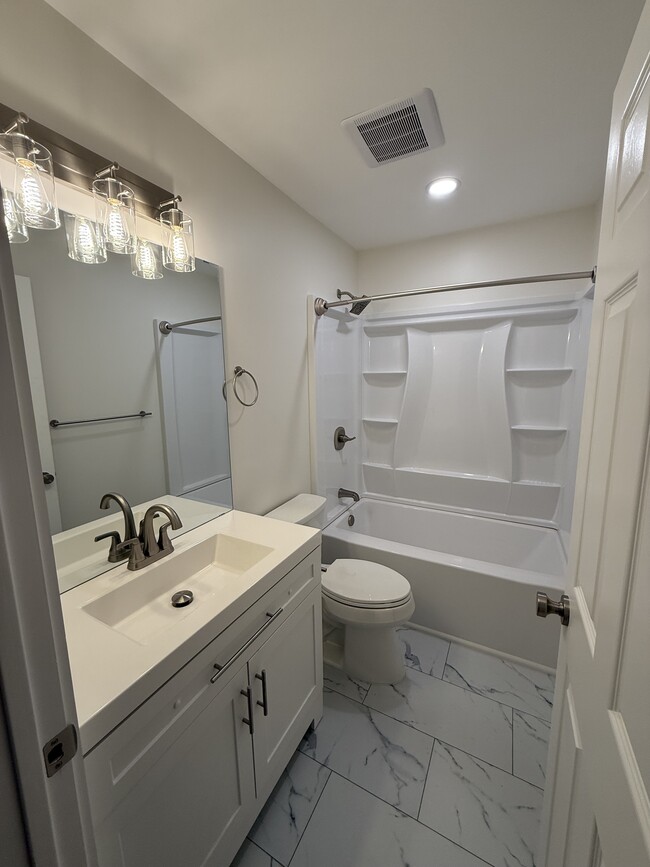 Photo - 808 N Jackson St