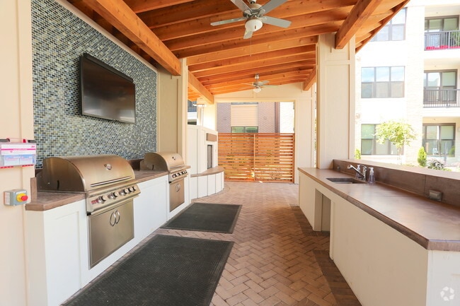 Reserve Decatur Apartments