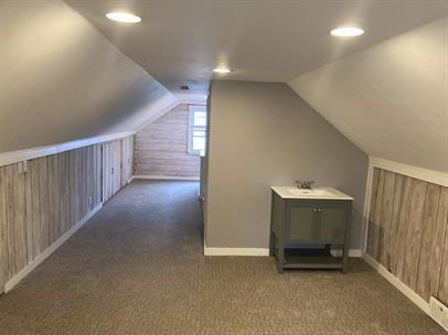 Photo - Minnetonka Home: 3-Bedroom Retreat with Finished Basement & Hardwood Floors 9/1