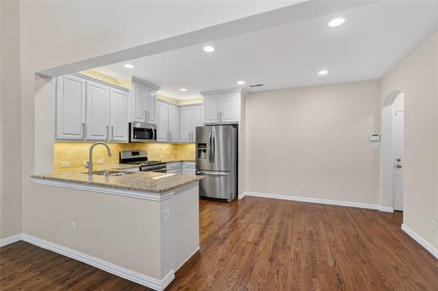 Photo - 4221 Blackjack Oak Dr