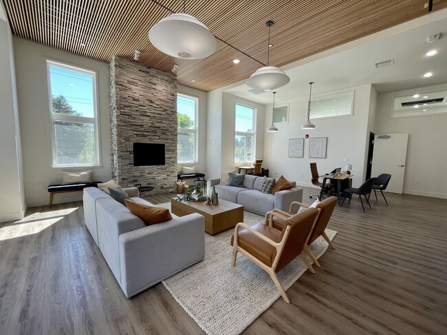 Commons on the Tualatin River