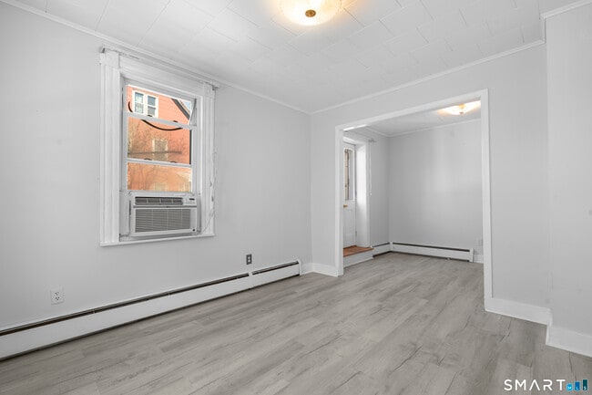 Photo - 48 Anderson St