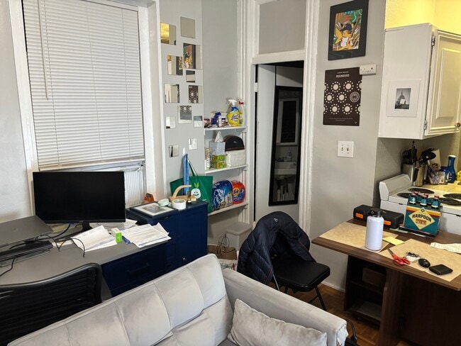 Photo - 72 Kilmarnock St