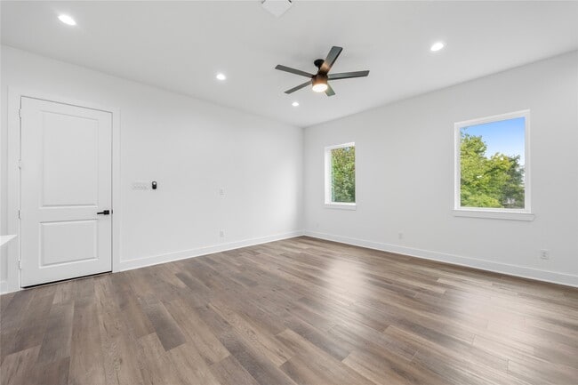 Photo - 6530 Tuskegee St