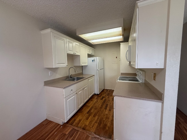 Photo - 94-1419-1419 Polani St