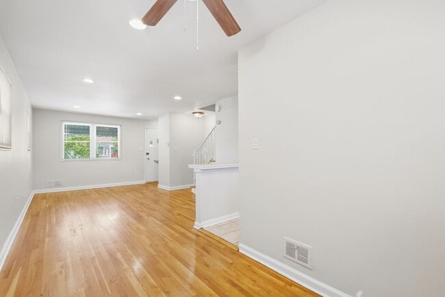 4229 Fort Dupont Terrace SE