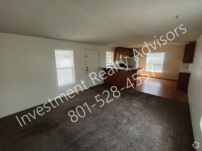 Building Photo - Two-Bedroom, Two-Bath Home in Tooele!