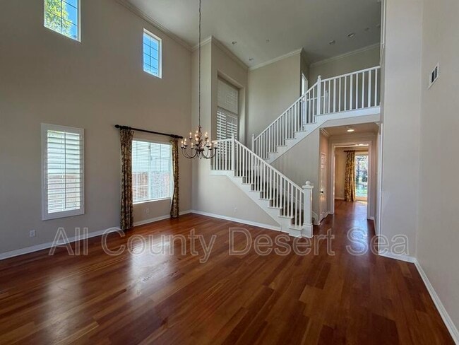 16621 Maywood Ln