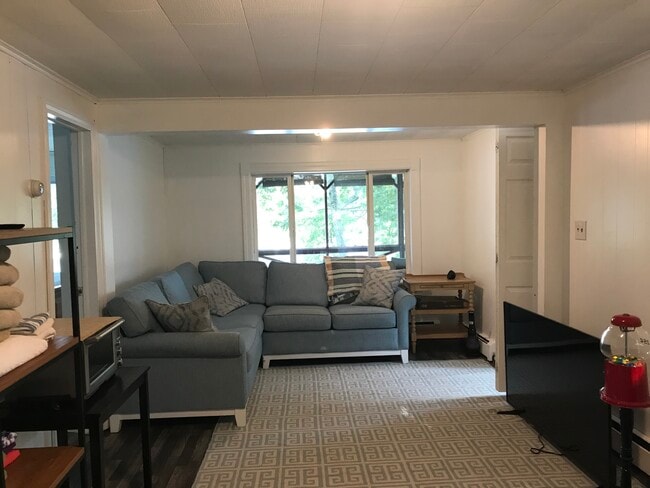 Photo - 276 N Shore Rd