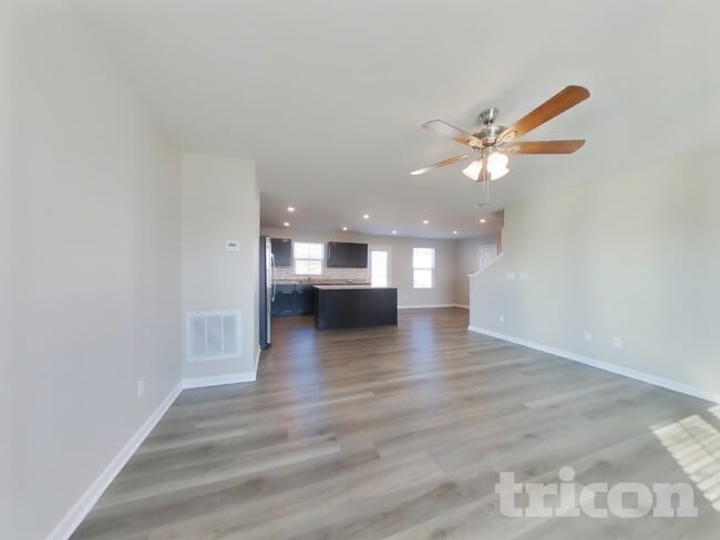 Photo - 2108 Somersby Trl