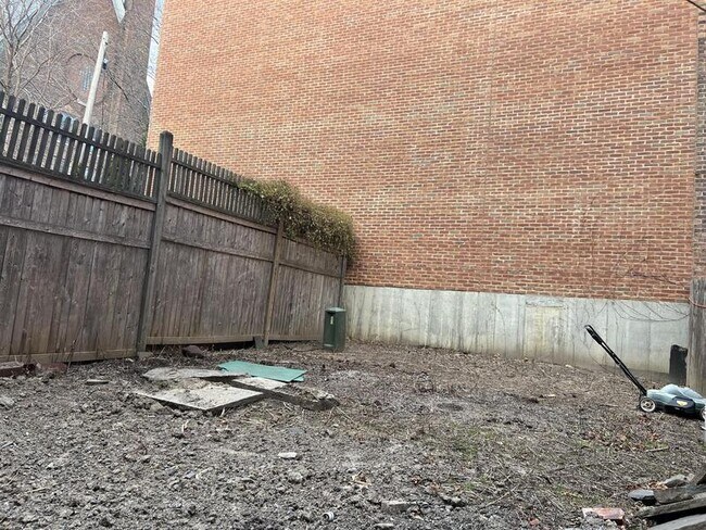 Photo - 255 State St