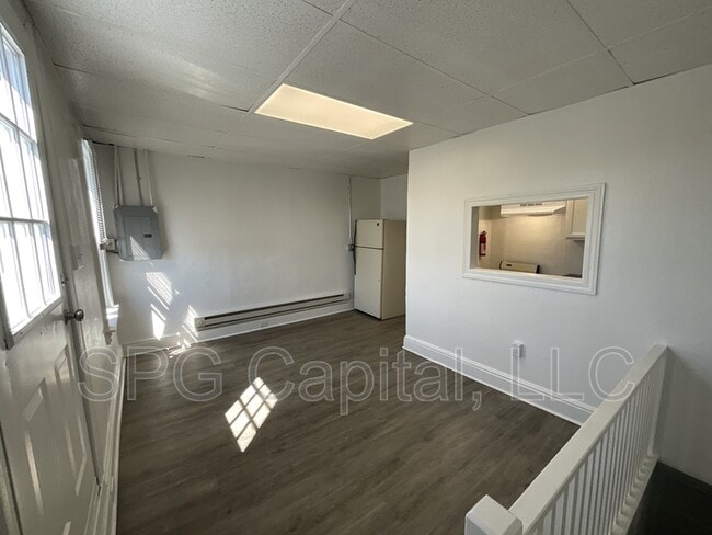 Photo - 834 E Philadelphia St Unit 3