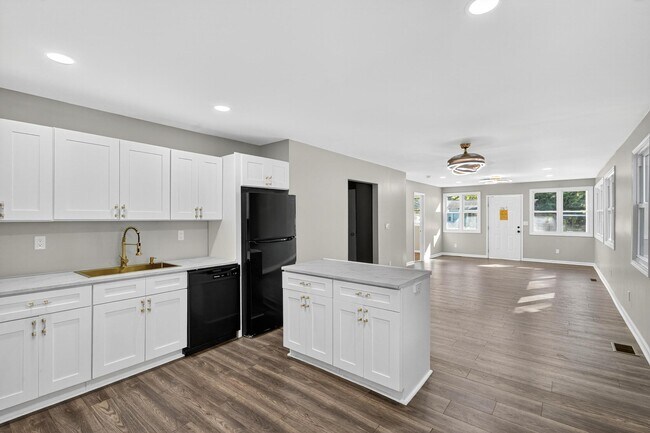 Photo - 1978 Piedmont St