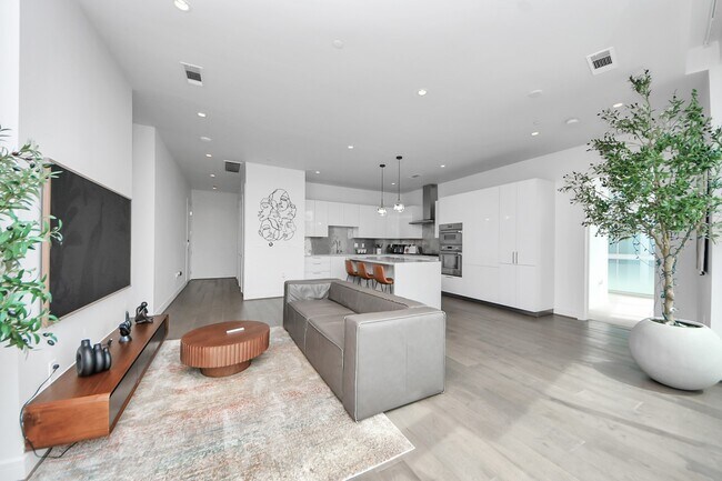 Photo - 4521 San Felipe St