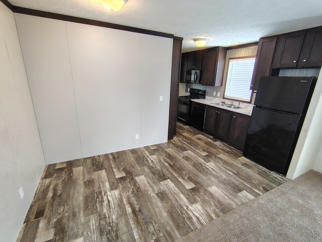 Photo - 5192 Champagne Dr