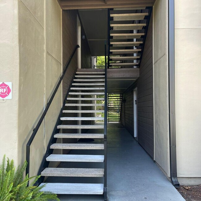 Photo - AFTON SQ Unit 1