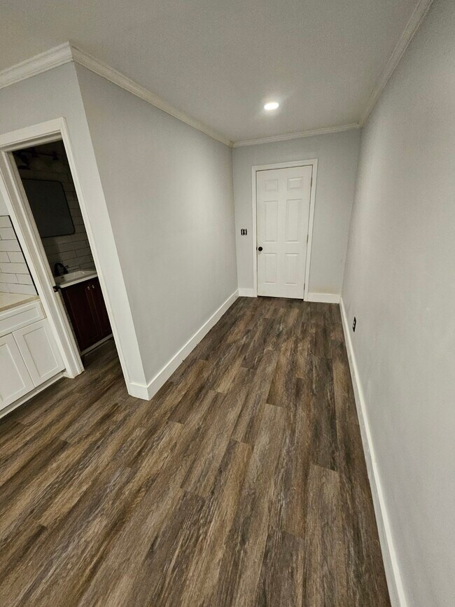 Photo - 80 Pintail Dr Unidad Newly Renovated 1BR Apartment