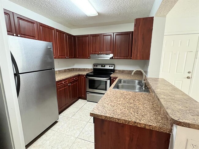 Photo - 351 Palm Way Unit 204